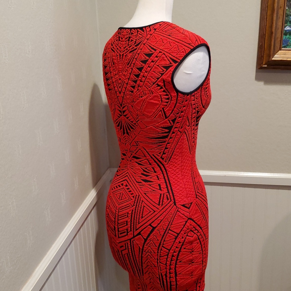 Like New RVN Stretch Knit Body Con Dress - Picture 5 of 12